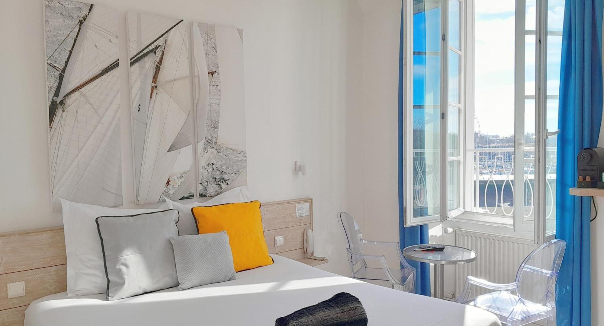 La Marine, Vieux Port Hotel 2*