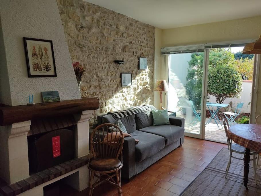 La Cour Du Moulin/t3/centre-ville/wi-fi/terrasse Holiday home La Rochelle (Charente-Maritime)