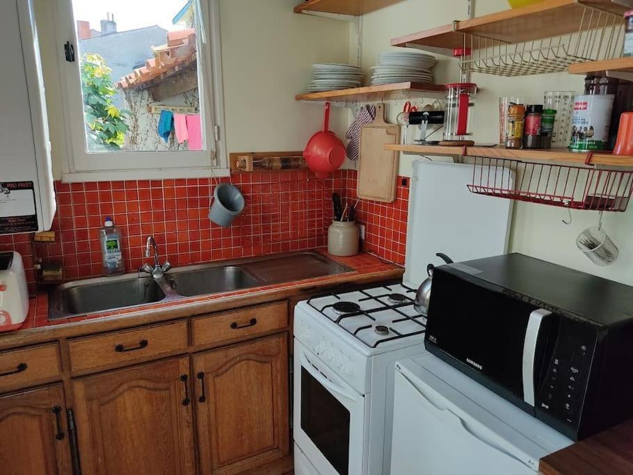 Holiday home La Cour Du Moulin/t3/centre-ville/wi-fi/terrasse La Rochelle (Charente-Maritime)