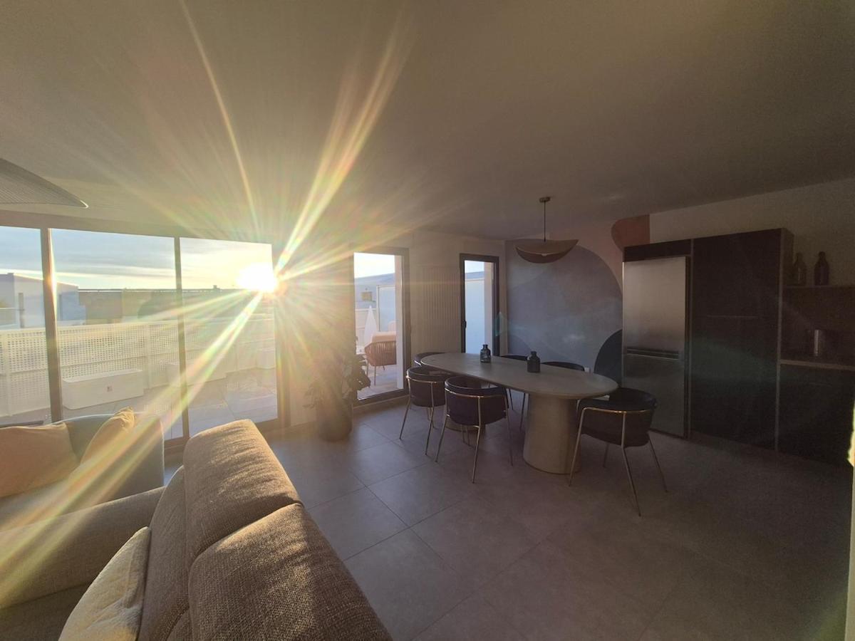 Frida, Terrasse Exposee Plein Sud, Wifi, Parking Double, Apartment La Rochelle (Charente-Maritime)