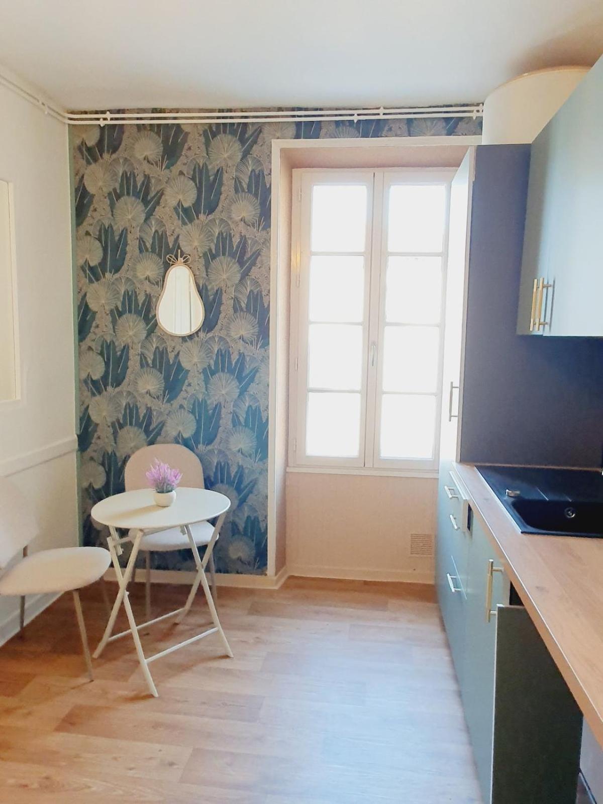 - Appartement *