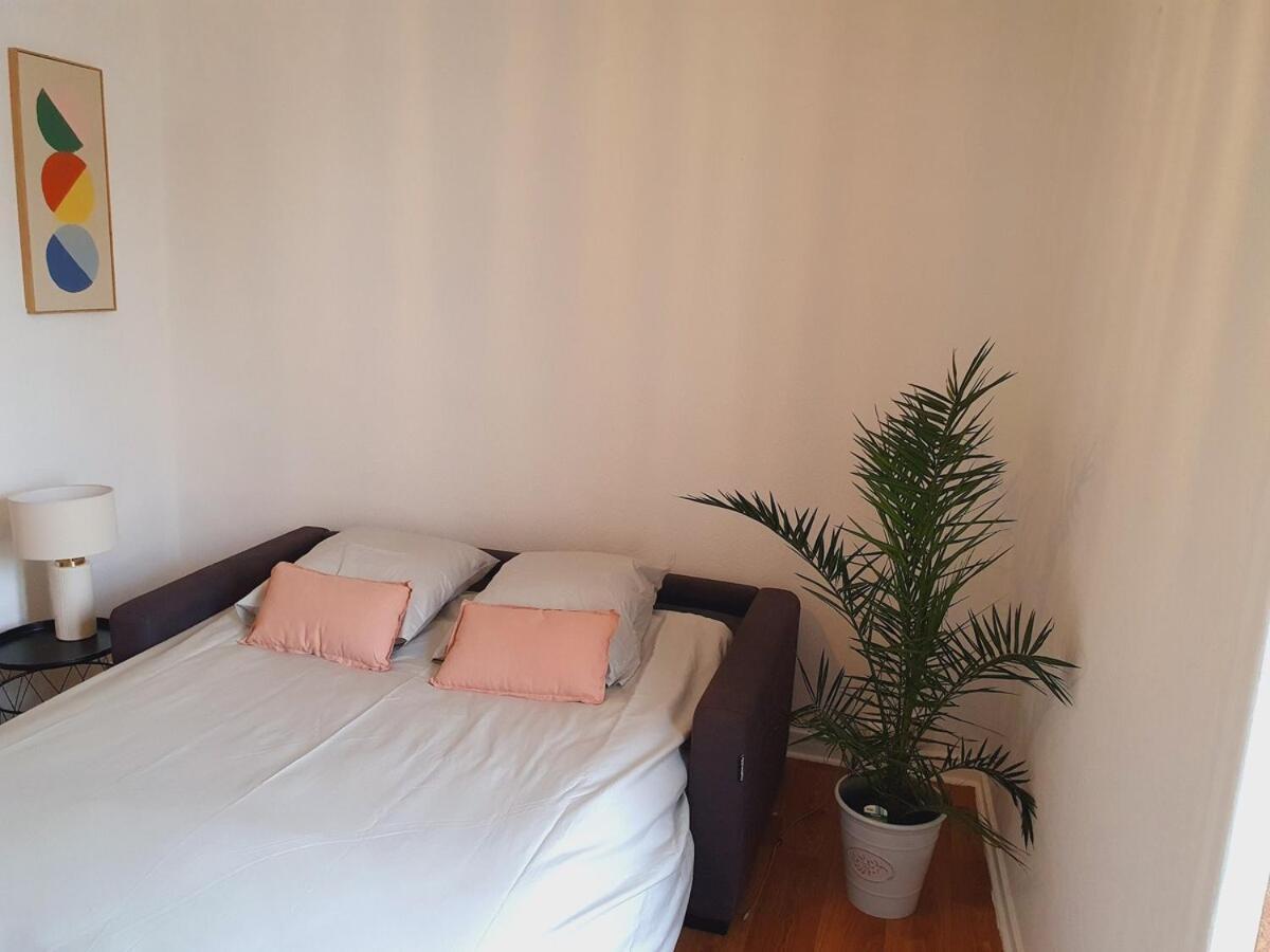 - Appartement *