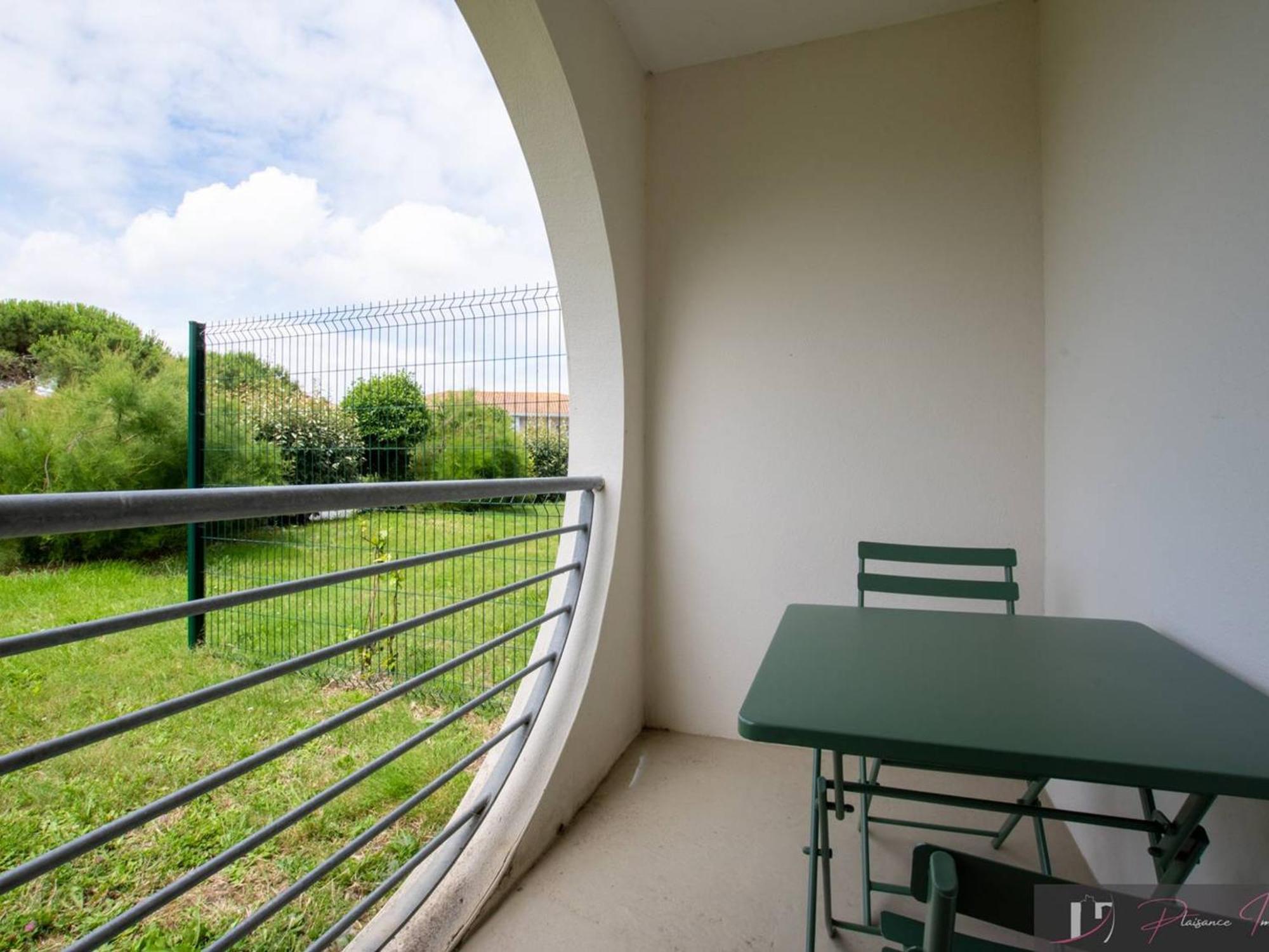 Appartement Lumineux Proche Avec Parking Et Wifi - Fr-1-825-44