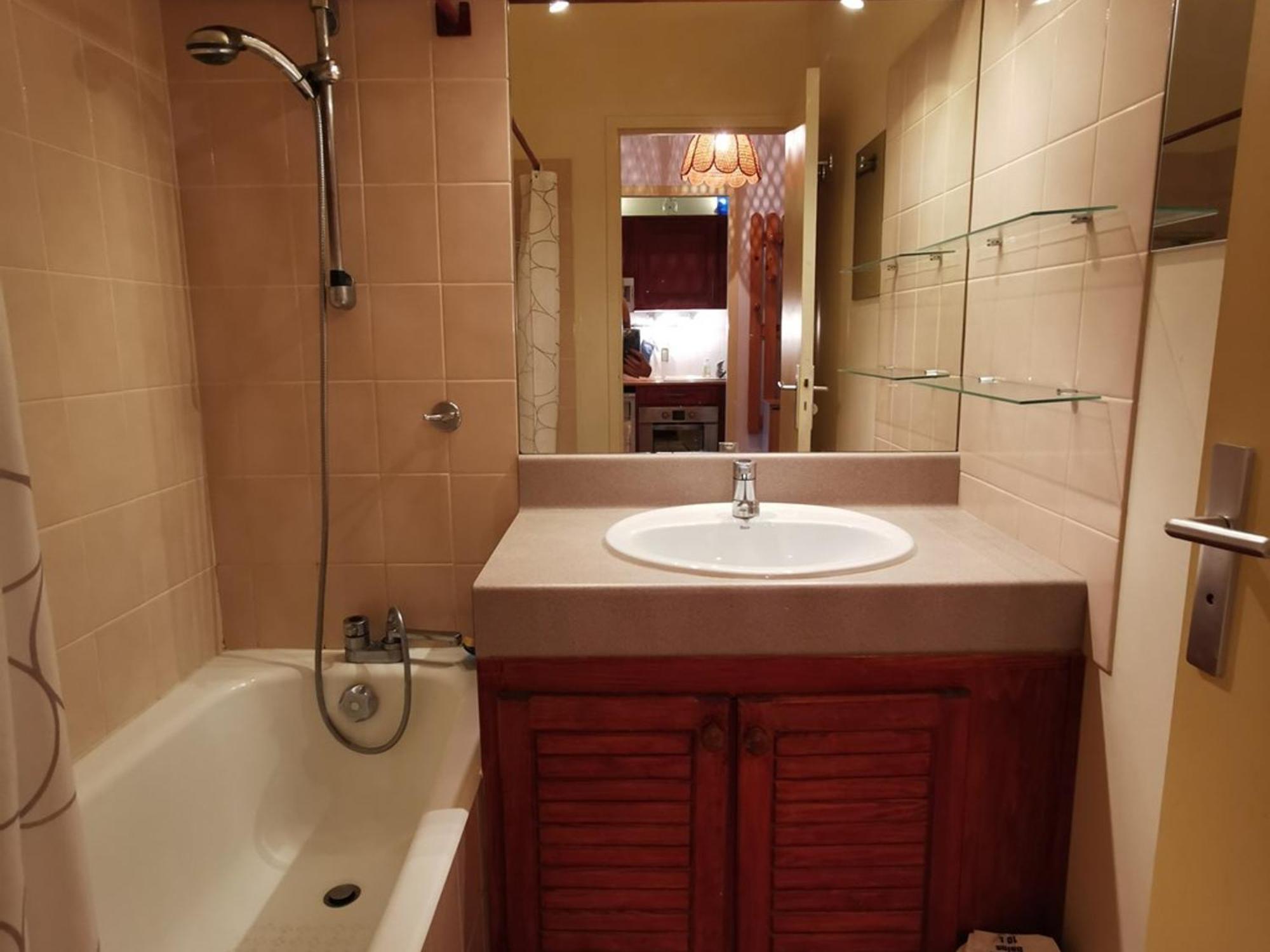 Meuble, 2 Personnes, Vue - Fr-1-825-61 Appartement