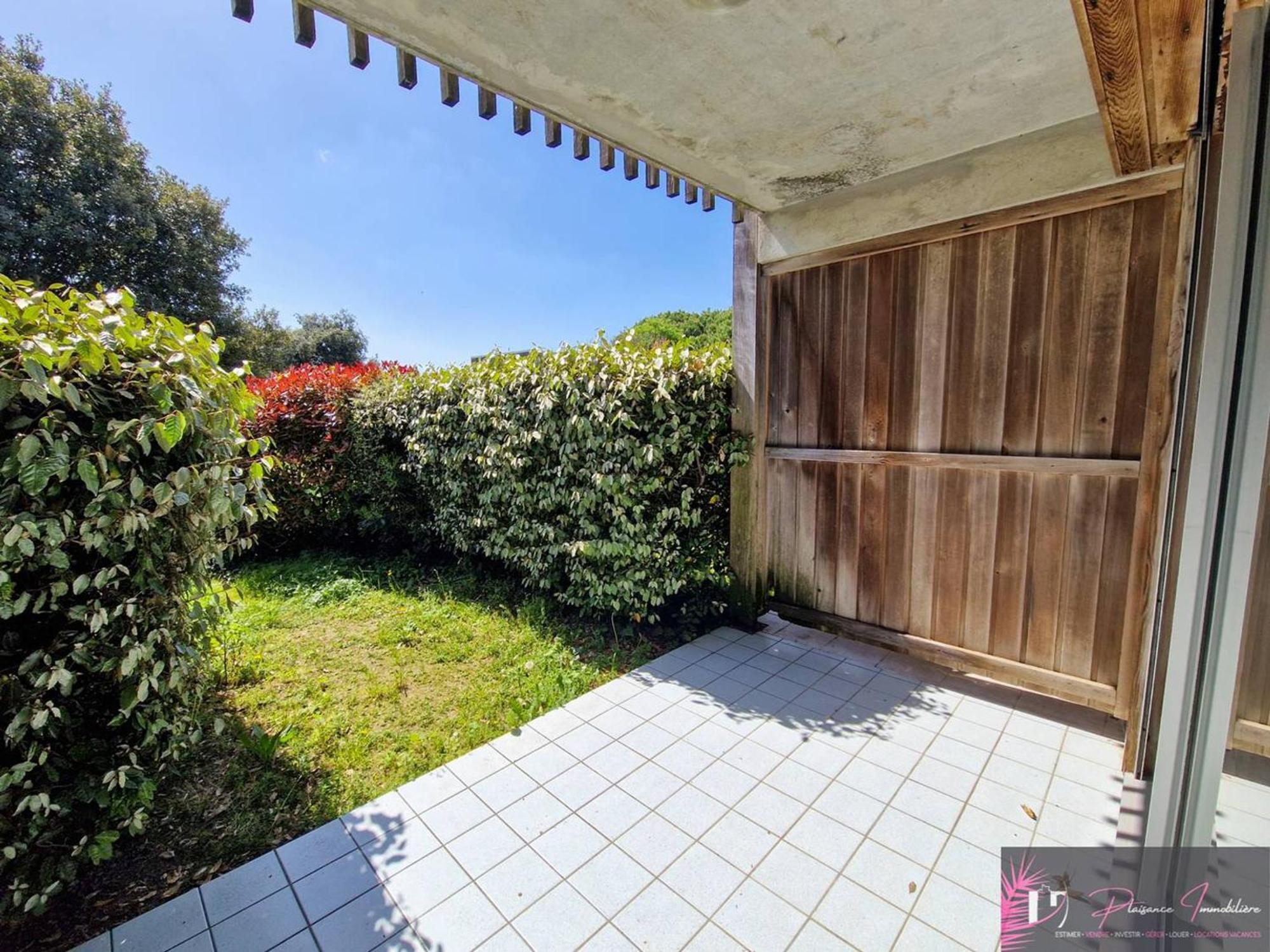 Meuble 4 Pers, Terrasse Et Parking Proche - Fr-1-825-23