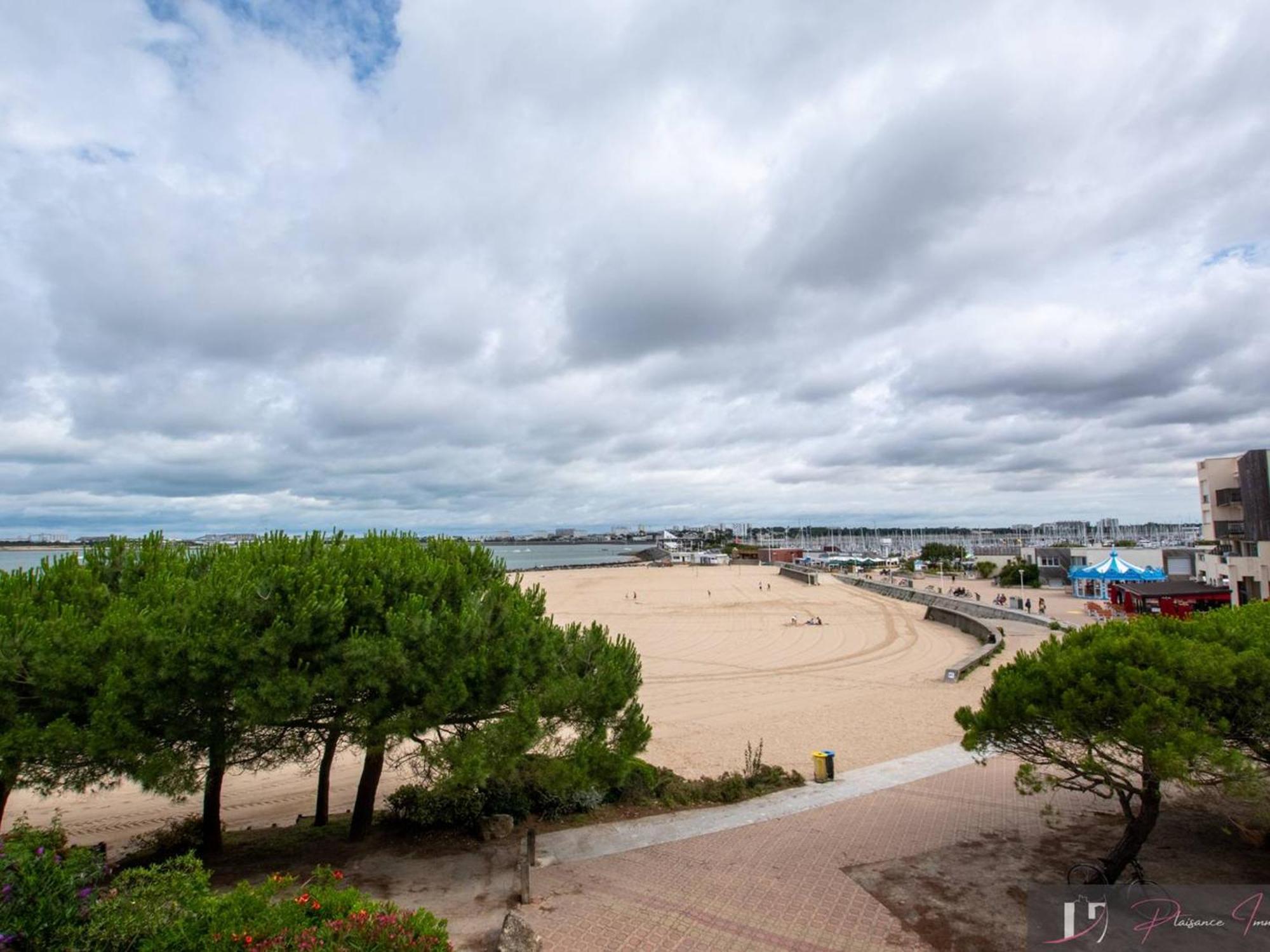 Meuble, 3 Couchages A La Rochelle Pres - Fr-1-825-60
