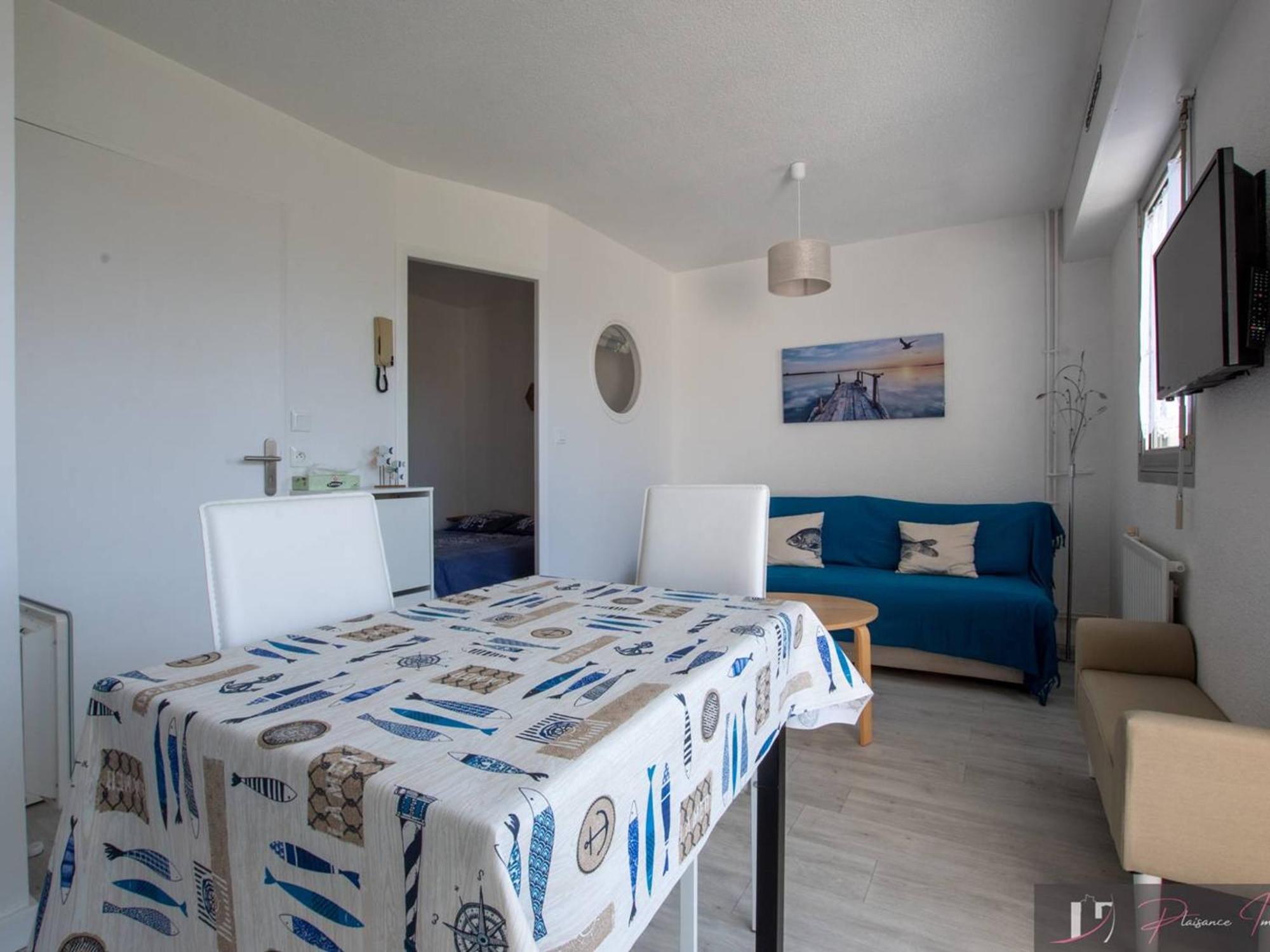 Bis Avec Balcon A La Rochelle, Parking Inclus - Fr-1-825-16 * La Rochelle (Charente-Maritime)