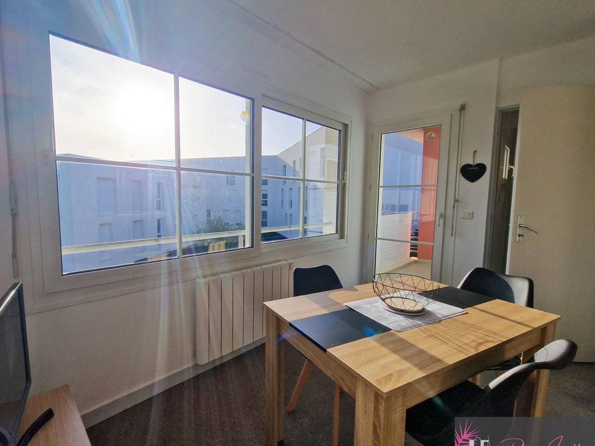 Lumineux Avec Balcon Pres De La Plage, Parking, Wifi - Fr-1-825-51 Appartement La Rochelle (Charente-Maritime)