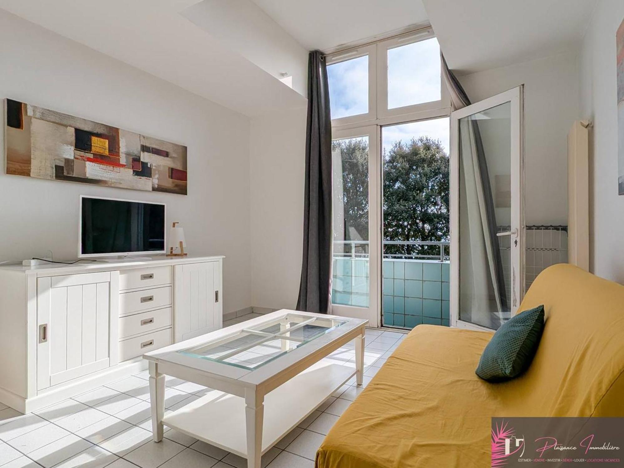 Appartement Confortable Face - 4 Couchages Avec Parking - Fr-1-825-21