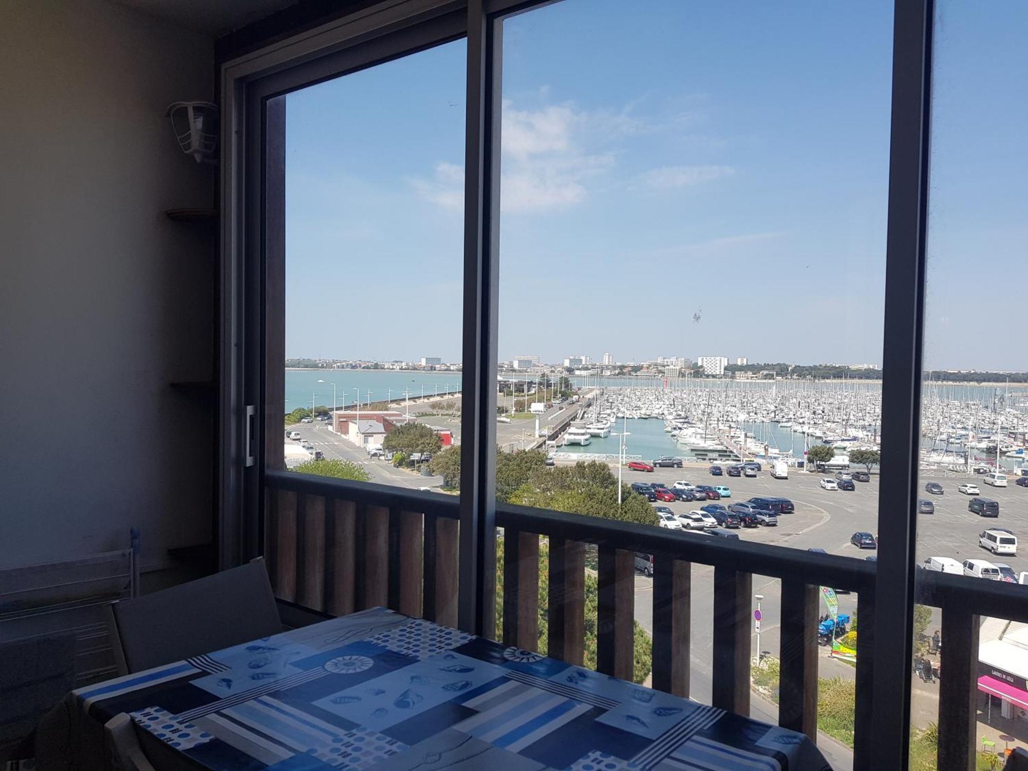 Vue Et Parking Apartment