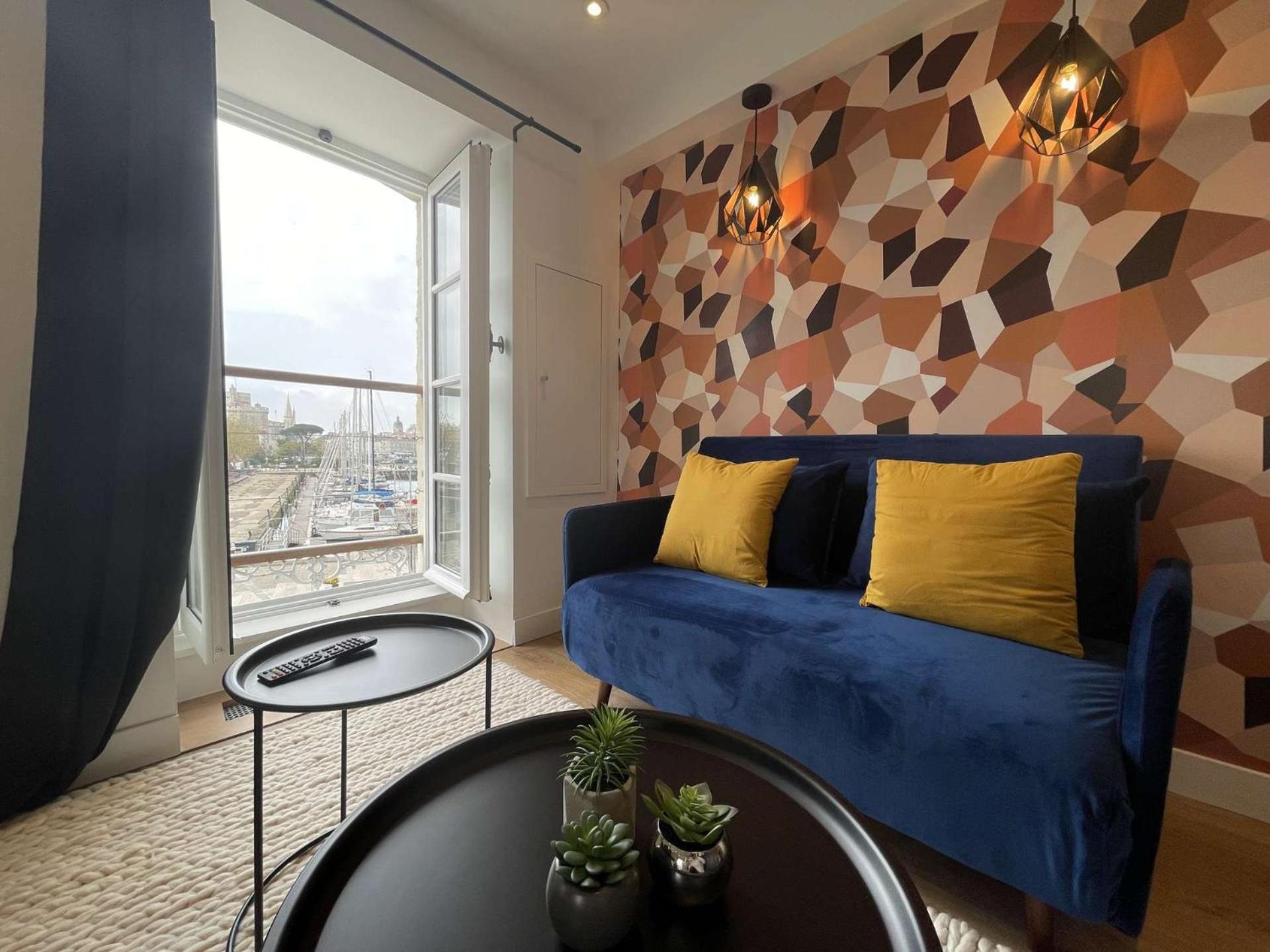 Appt - Lr180-01b * La Rochelle (Charente-Maritime)
