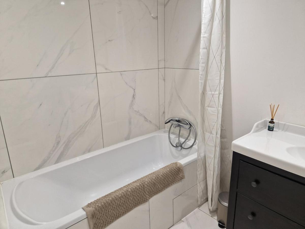 Maison Jade, Wifi, Terrasse, Barbecue, 10 Couchages Villa