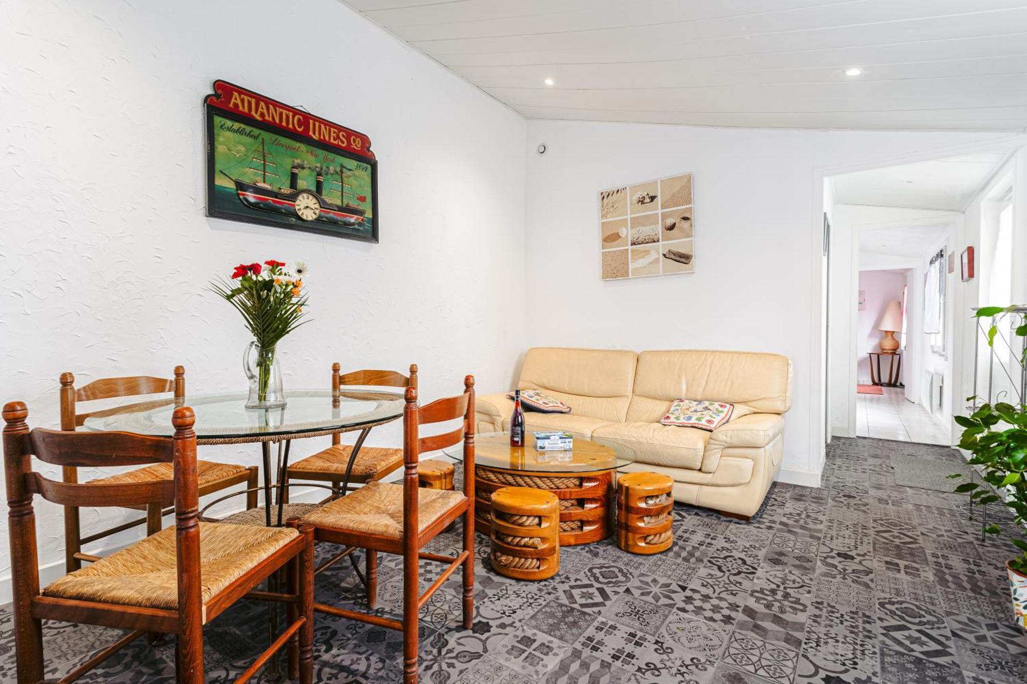 Maisonnette Centre *