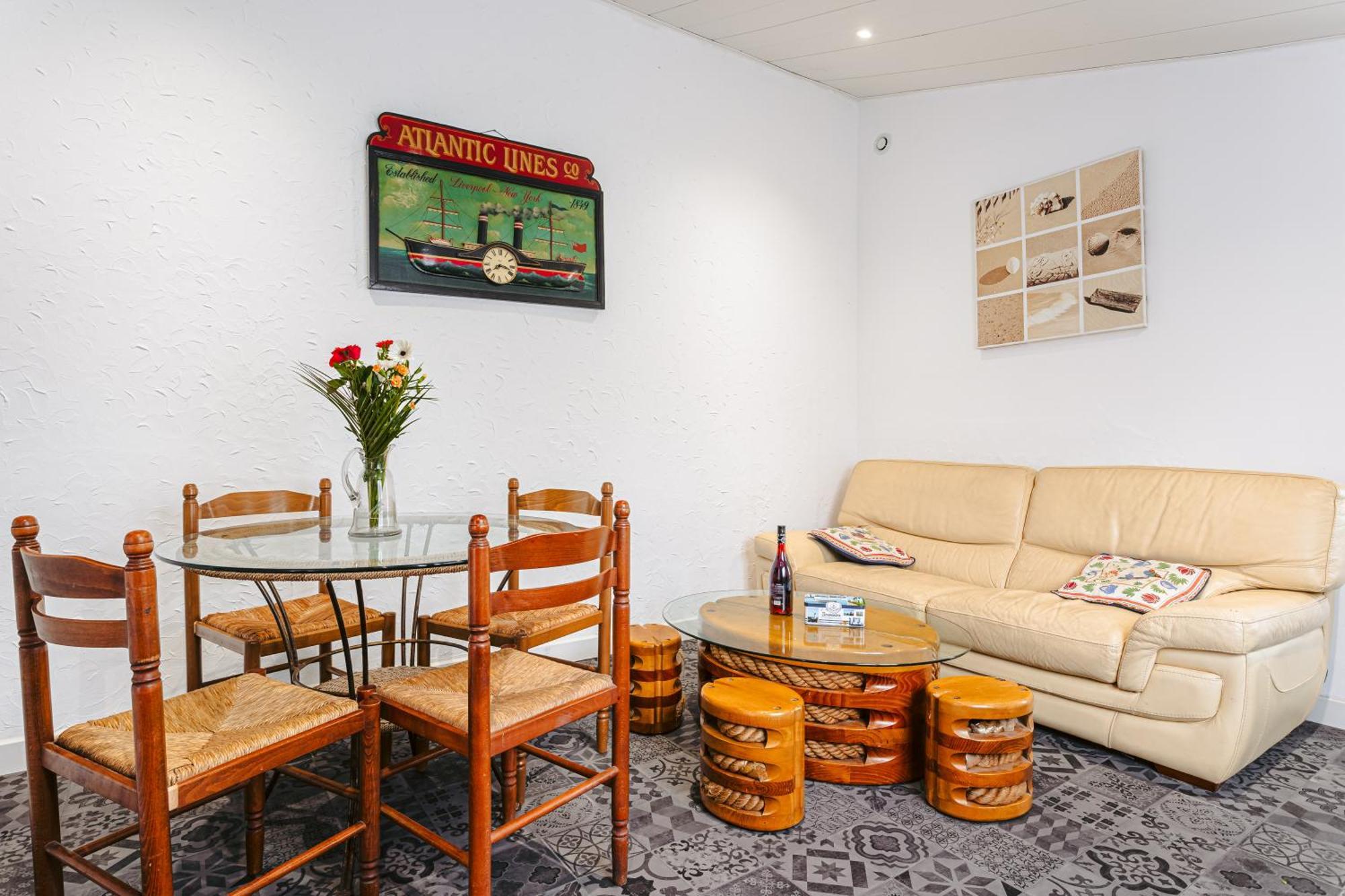 Maisonnette Centre * La Rochelle (Charente-Maritime)