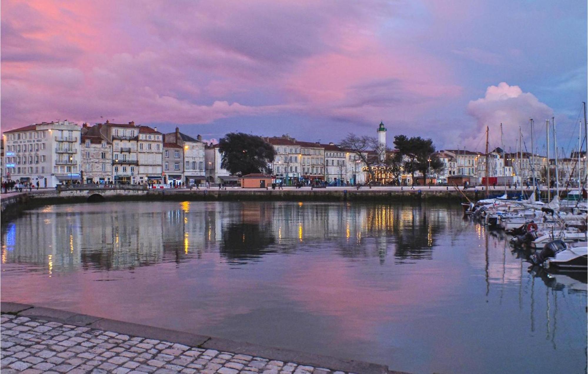 Maisonnette Centre * La Rochelle (Charente-Maritime)