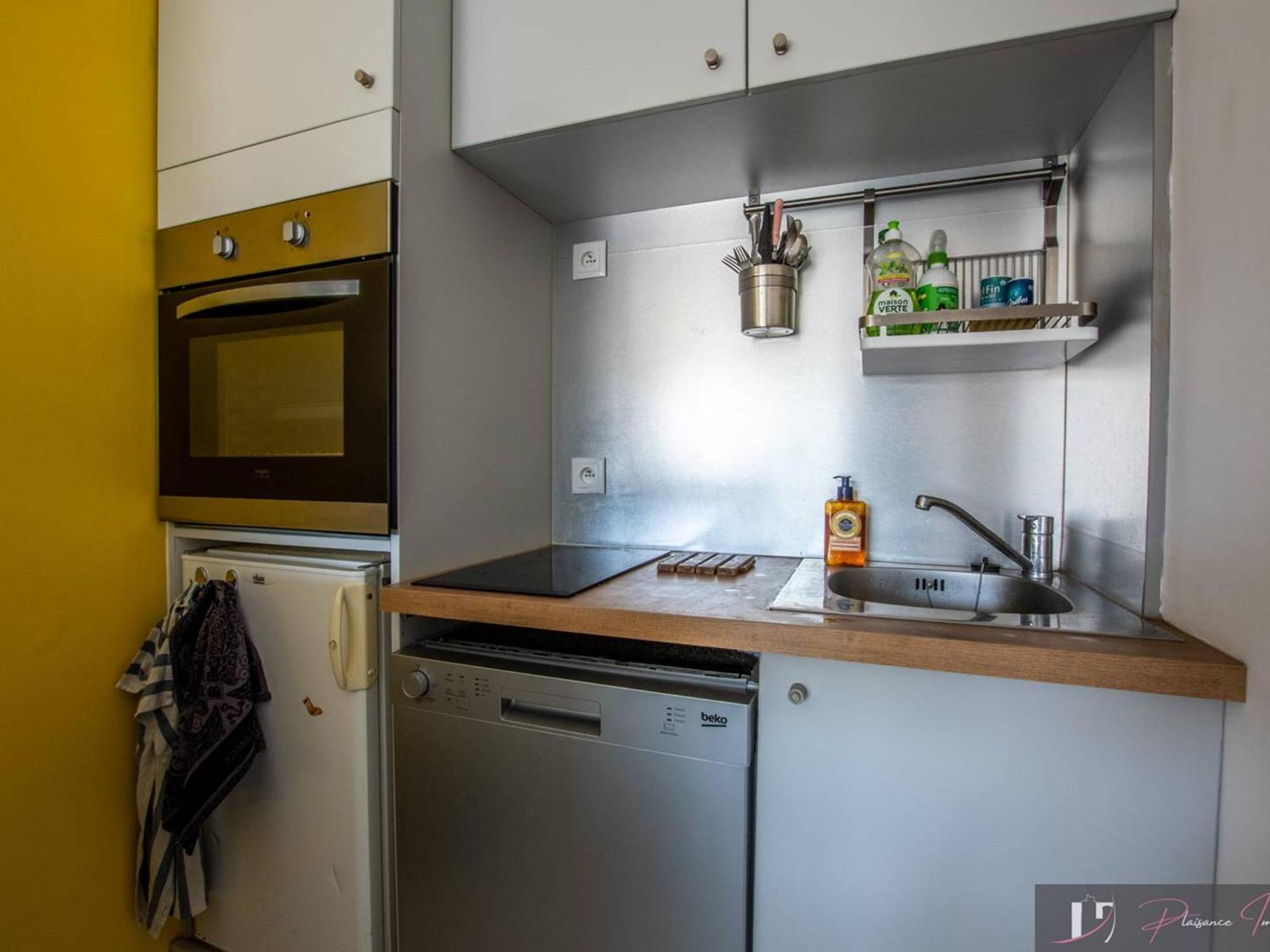 T2 Balcon Sud A 50m De La - Fr-1-825-38 Appartement