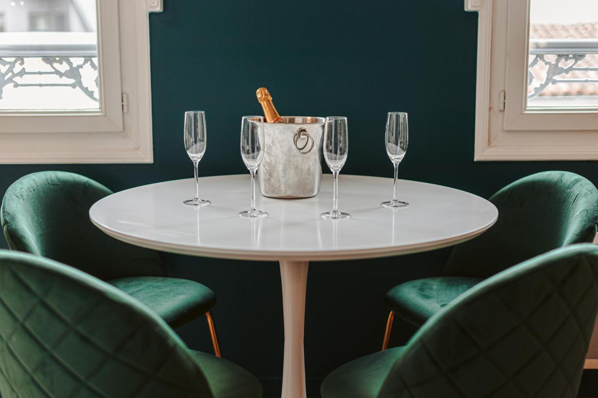 Gatsby - Elegant, Central, Fibre, Tv 4k, Netflix, Literie Confortable Appartement