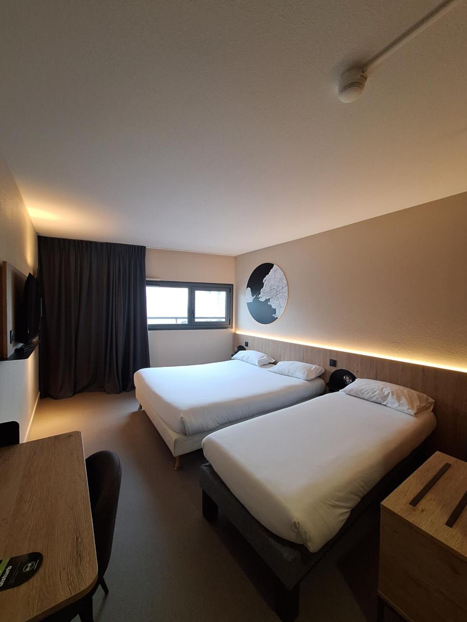 La Rochelle Centre Les Minimes Hotel 3*