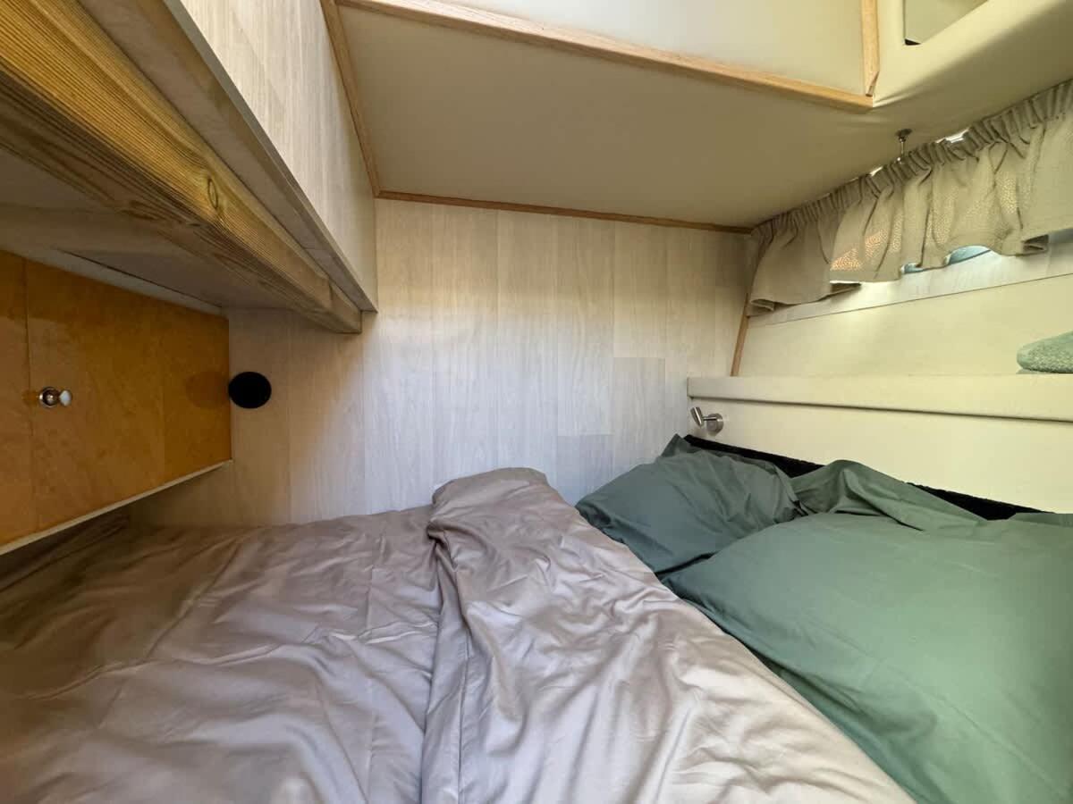 Bateau-hôtel Yacht La Rochelle, 5 Pers, 2 Sdb *