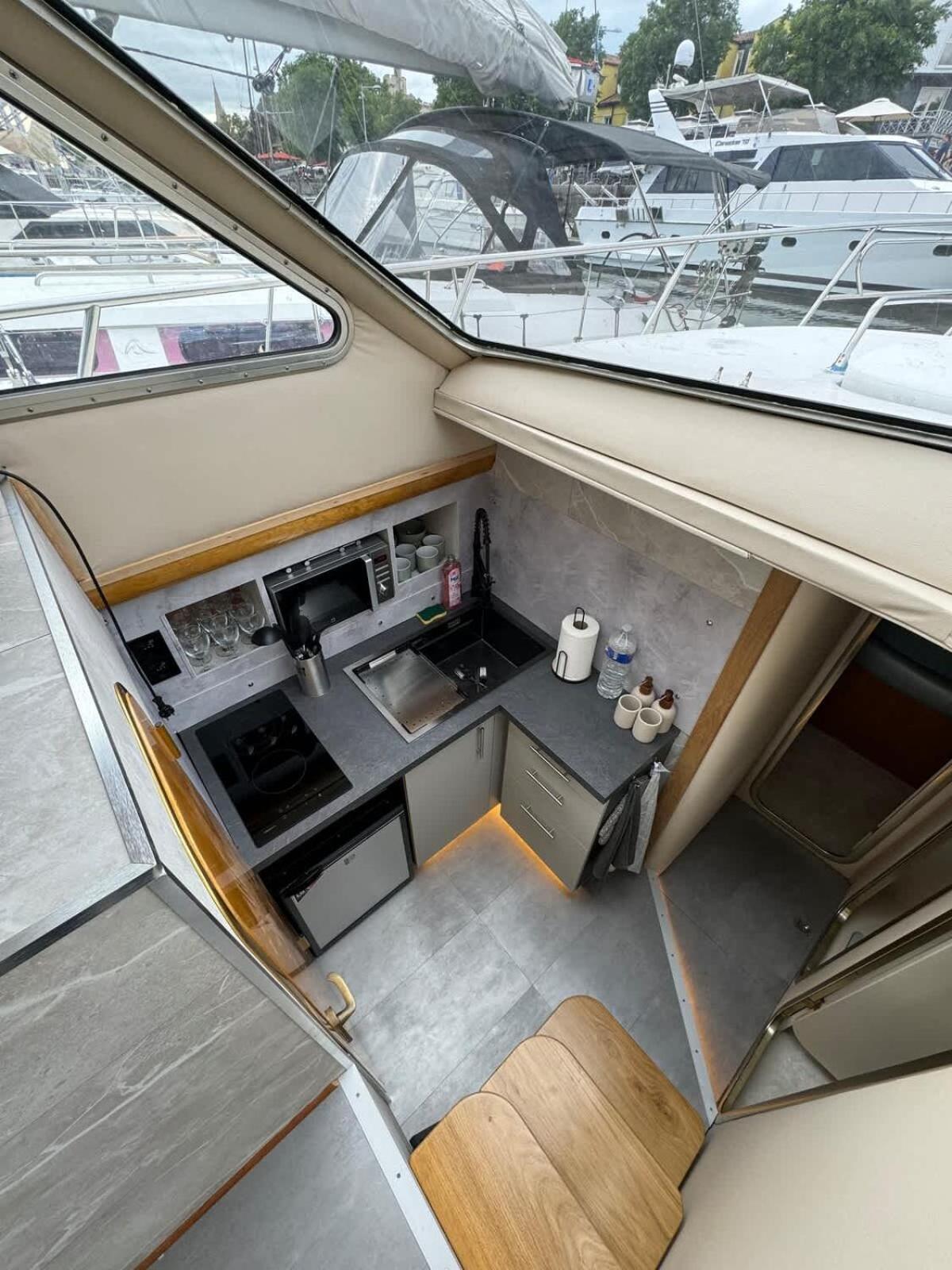 Yacht La Rochelle, 5 Pers, 2 Sdb Bateau-hôtel