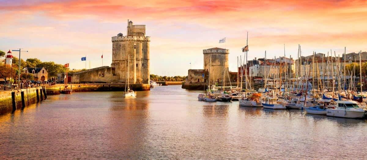 Yacht La Rochelle, 5 Pers, 2 Sdb Bateau-hôtel *