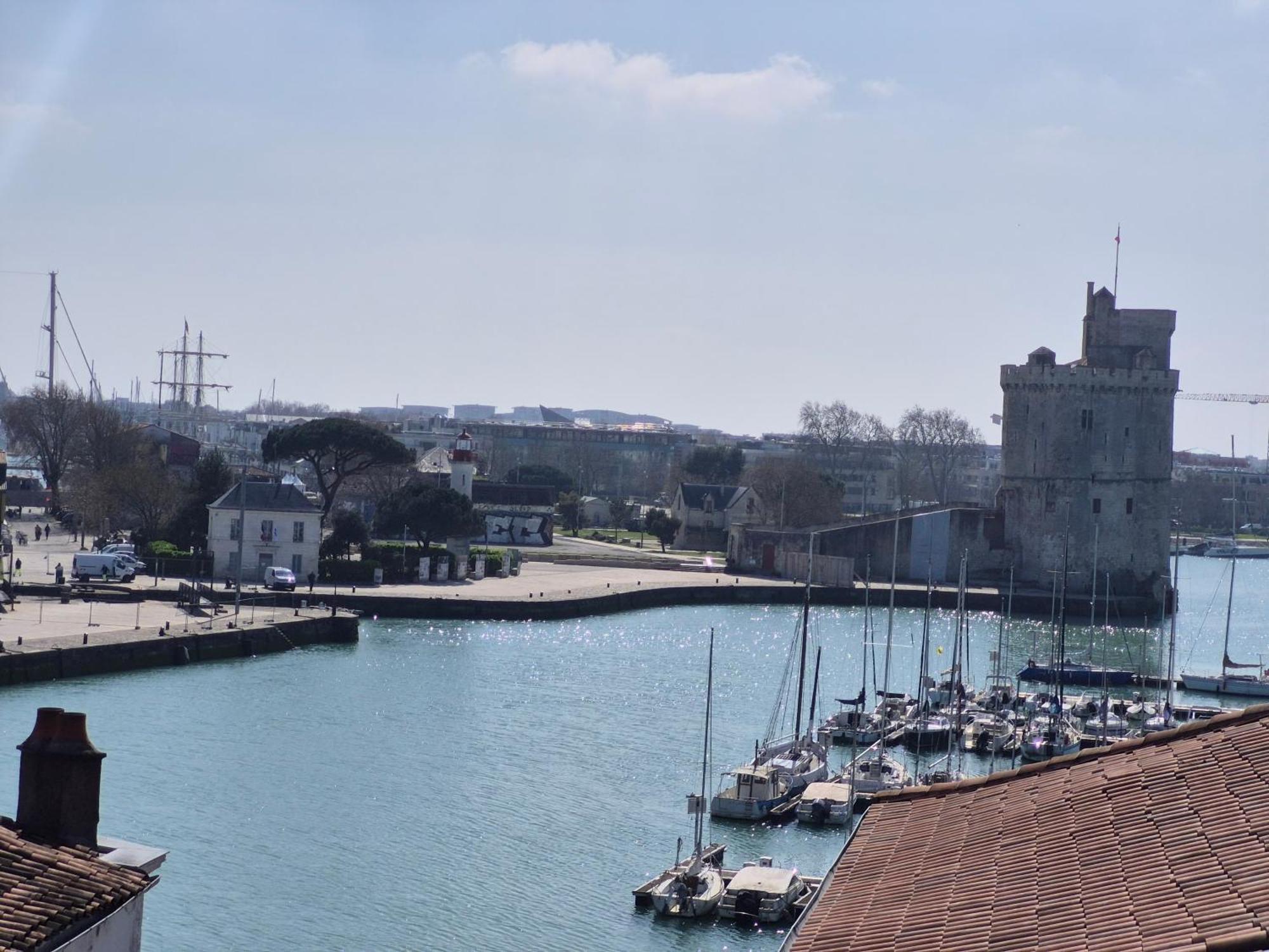 Morena - Superbe Duplex, Terrasse Avec Vue Mer, Wifi, Climatisation Appartement