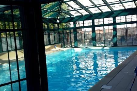 Dans Hoteliere Avec Piscine Couverte * La Rochelle (Charente-Maritime)