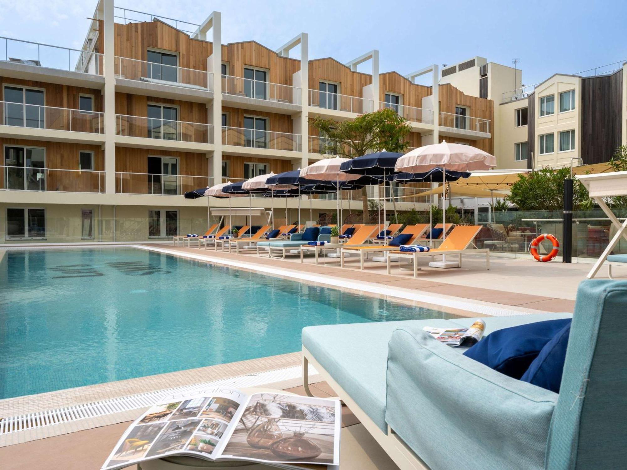 Mercure La Rochelle Vieux Port Sud Hotel 4*