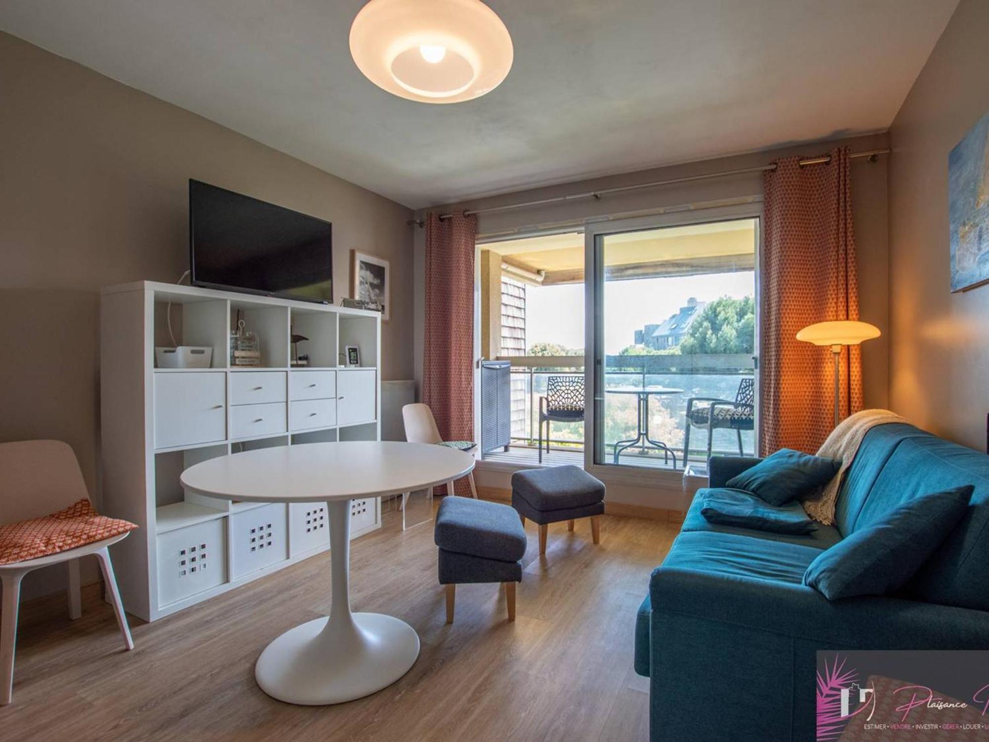 T2 Meuble Avec Balcon Et Parking Proche - Fr-1-825-53 Appartement