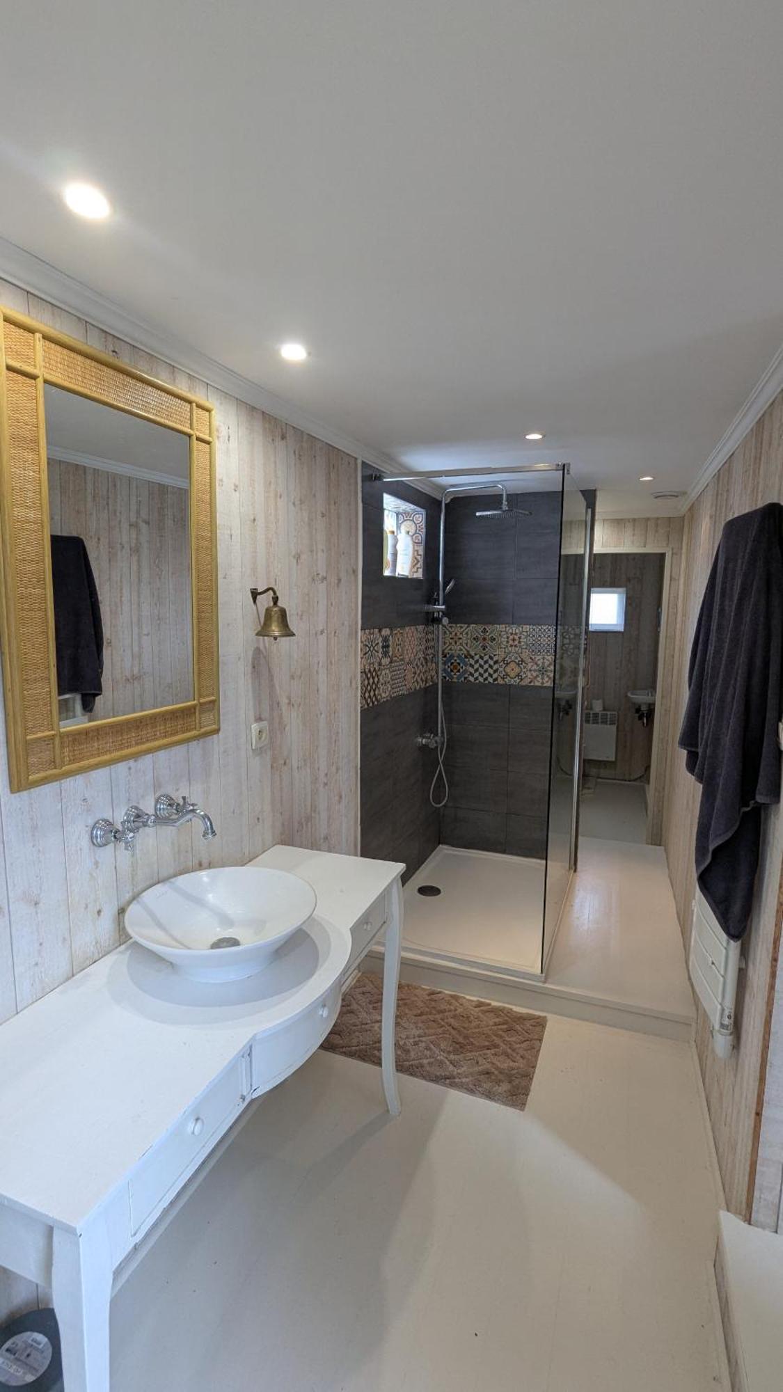 Maison Calme Avec Terasse Proche Centre Hébergement de vacances