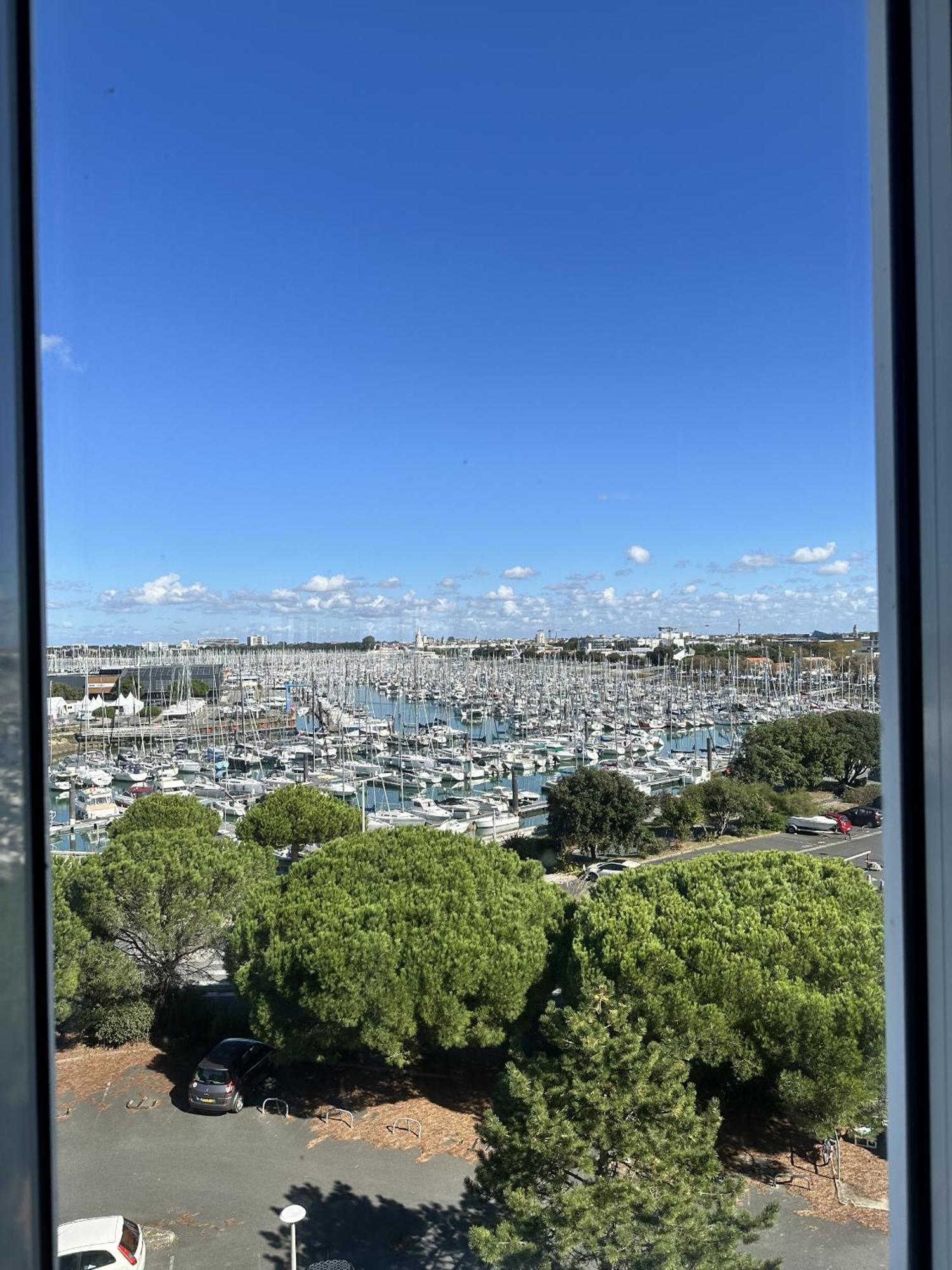 Salty - Appt Avec Vue - Wifi Parking Appartement *
