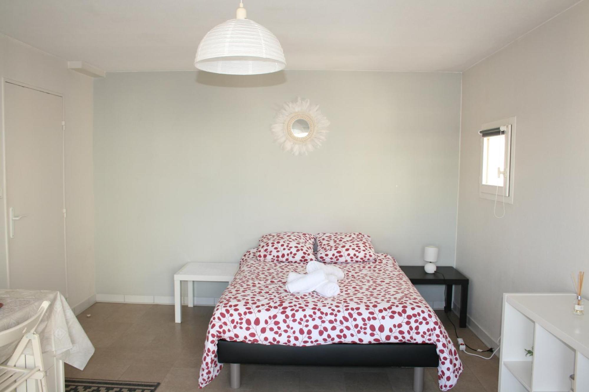 Apartment Cozy Face A La Gare, Centre Ville, Wifi