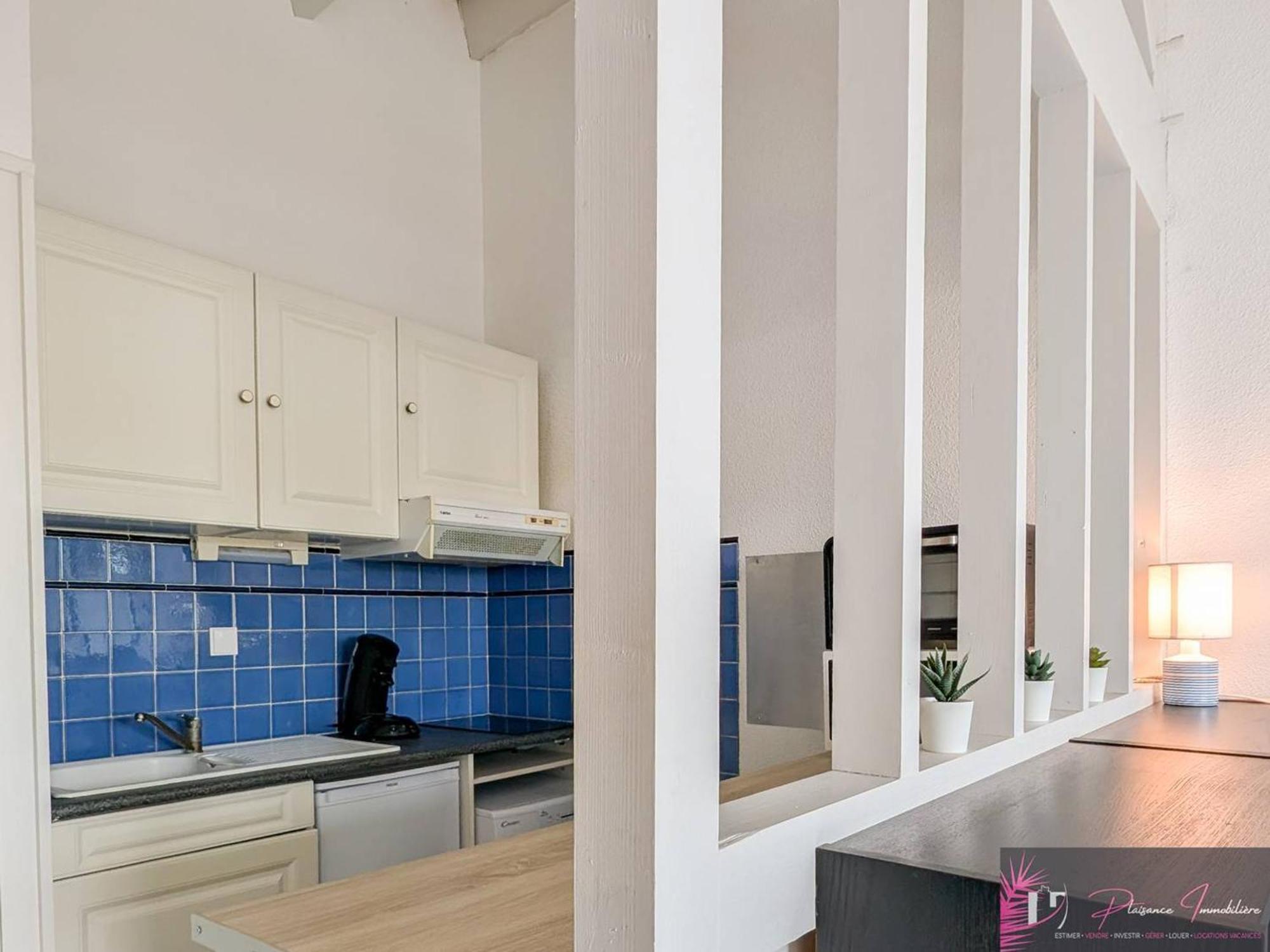 Confortable A Avec Balcon - Fr-1-825-68 Appartement