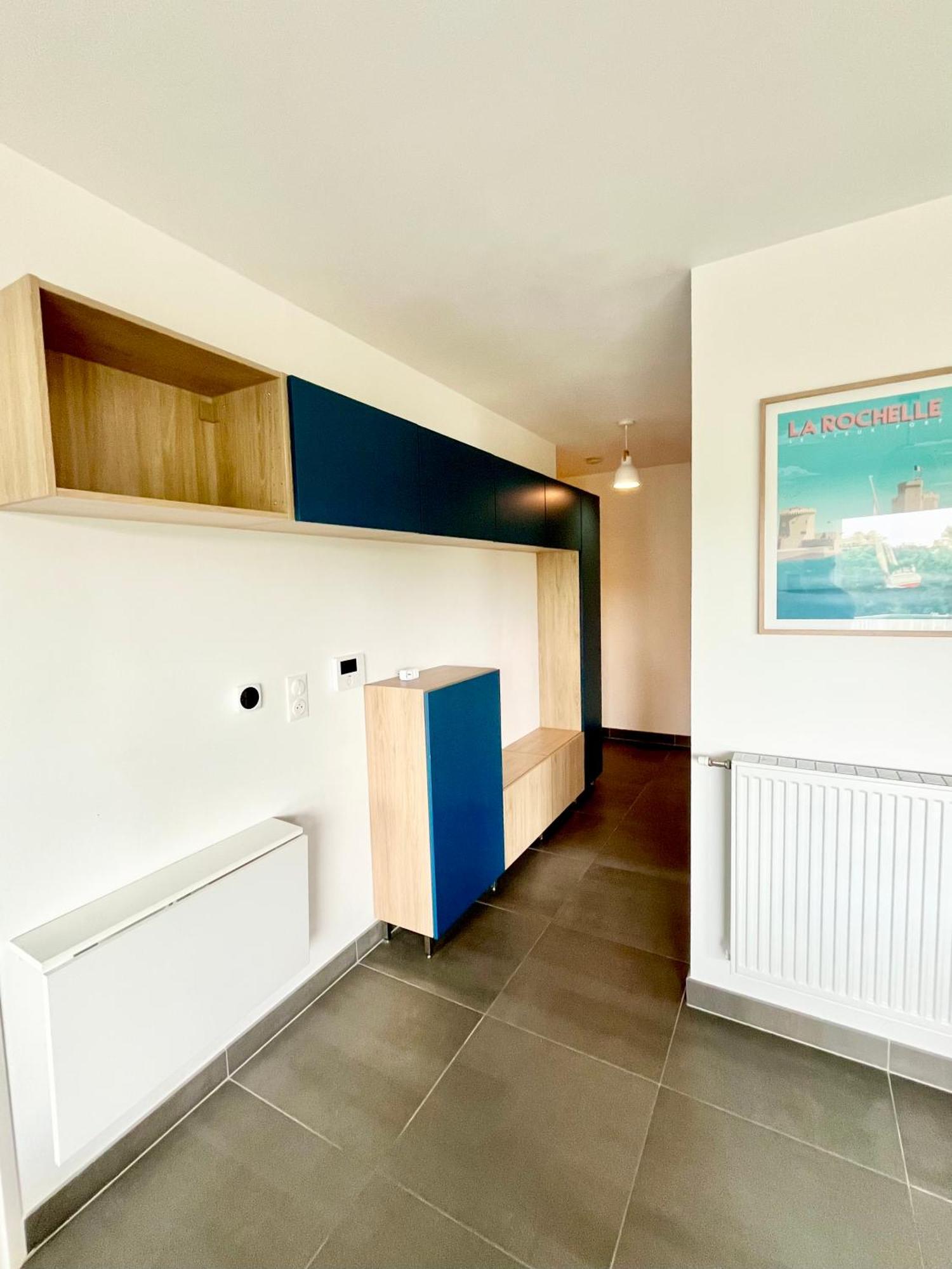 Appartement Superbe Exterieur, 2 Chambres, Parking *
