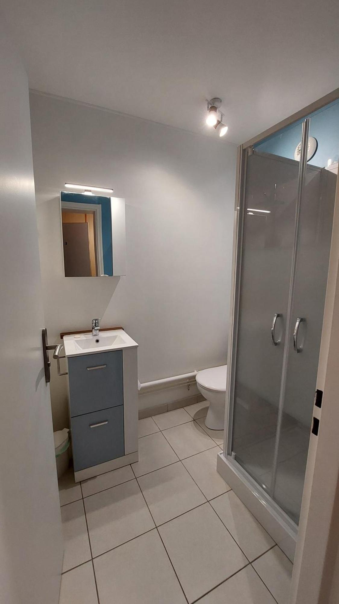Appartement Calme, Entre Centre Et