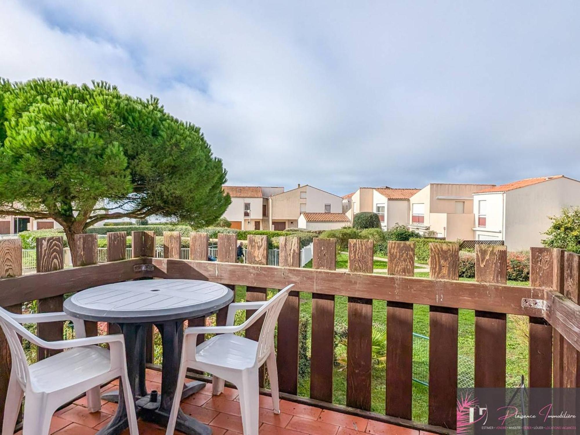 Appartement Confortable A Avec Balcon - Fr-1-825-68 *