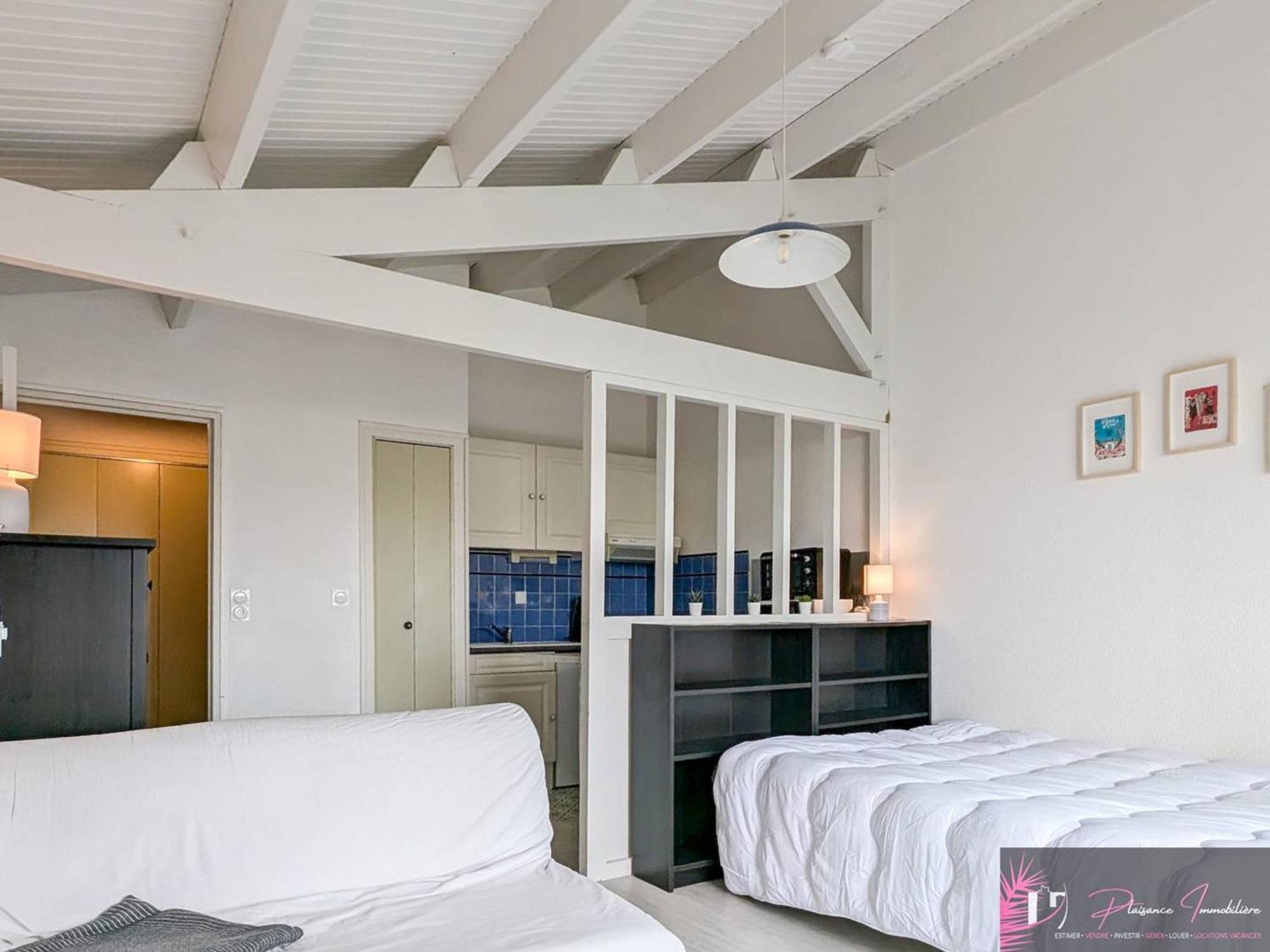 Confortable A Avec Balcon - Fr-1-825-68 *