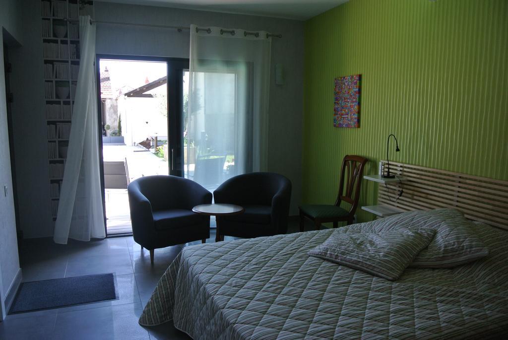 Clos Les Arpents Verts Couette-café La Rochelle (Charente-Maritime)