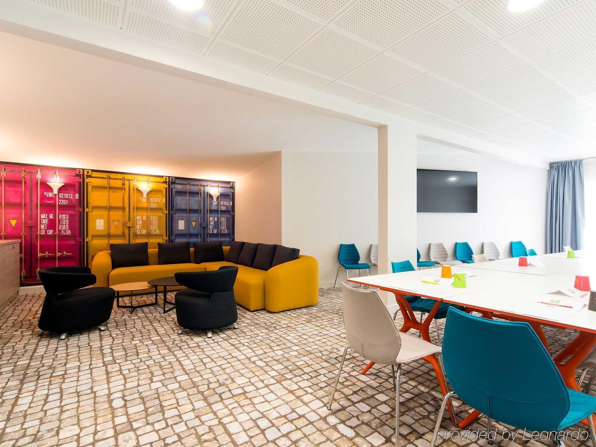 Hotel Ibis La Rochelle Centre Historique 3*
