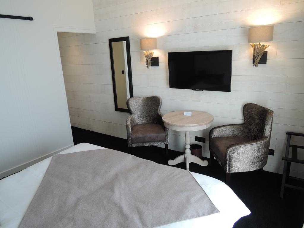 Hotel Les Brises La Rochelle (Charente-Maritime)