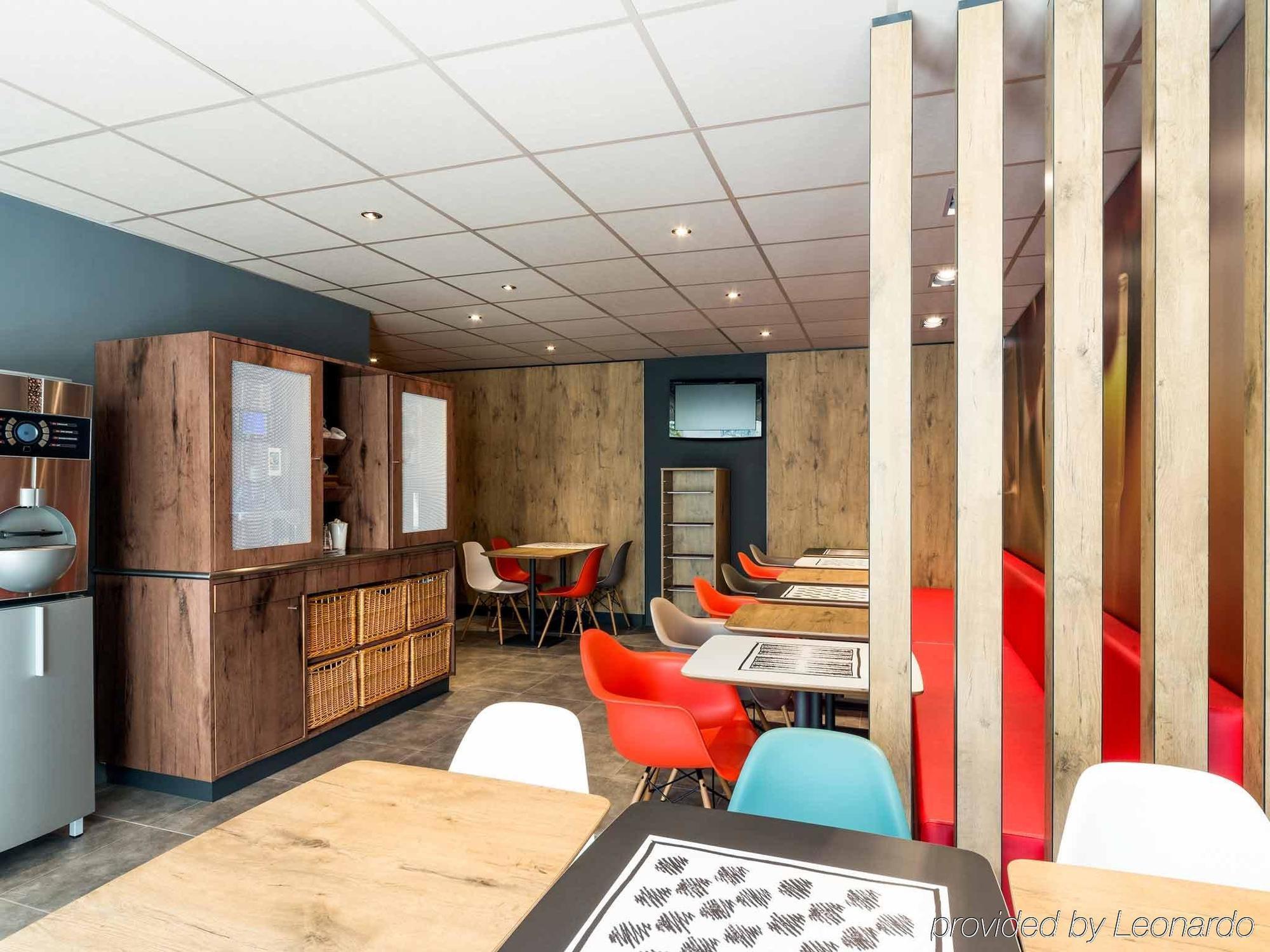 Ibis La Rochelle Centre Historique Hotel 3*