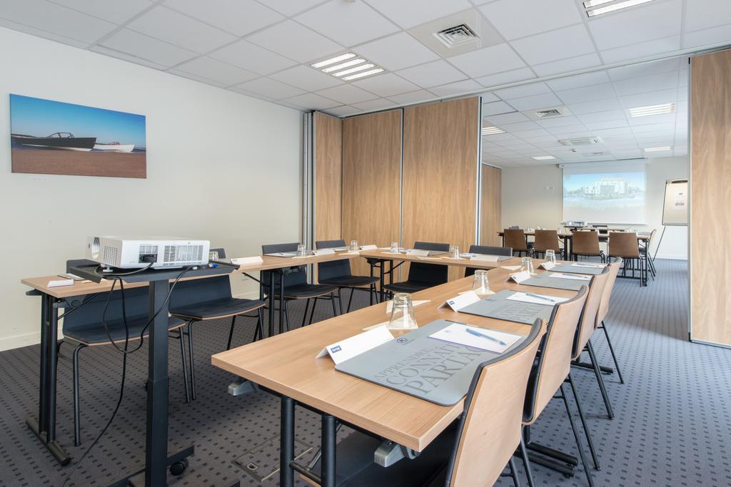 Kyriad La Rochelle Centre - Les Minimes Hotel 3*