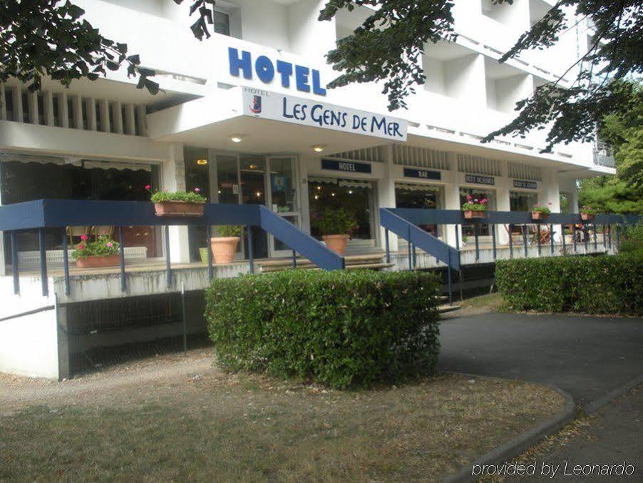 Les Gens De La Rochelle By Popinns** Hotel