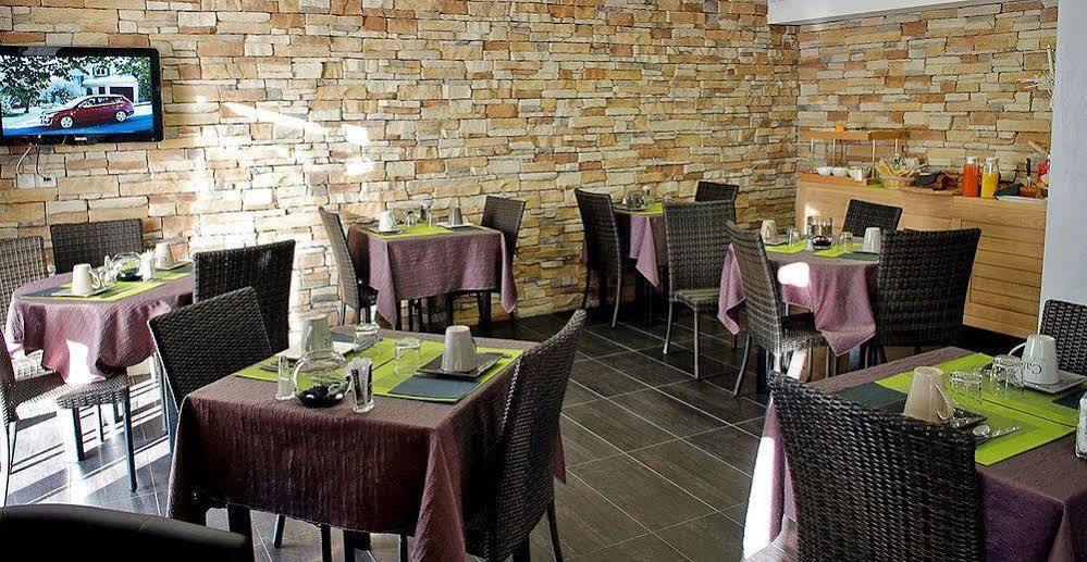 Hotel Un Sur Le Port La Rochelle (Charente-Maritime)
