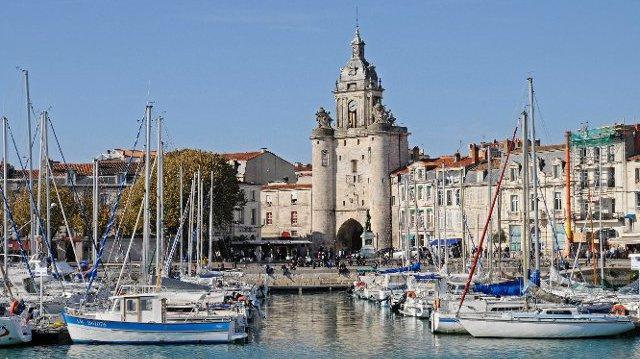 Vue Sur Cour La Rochelle (Charente-Maritime)