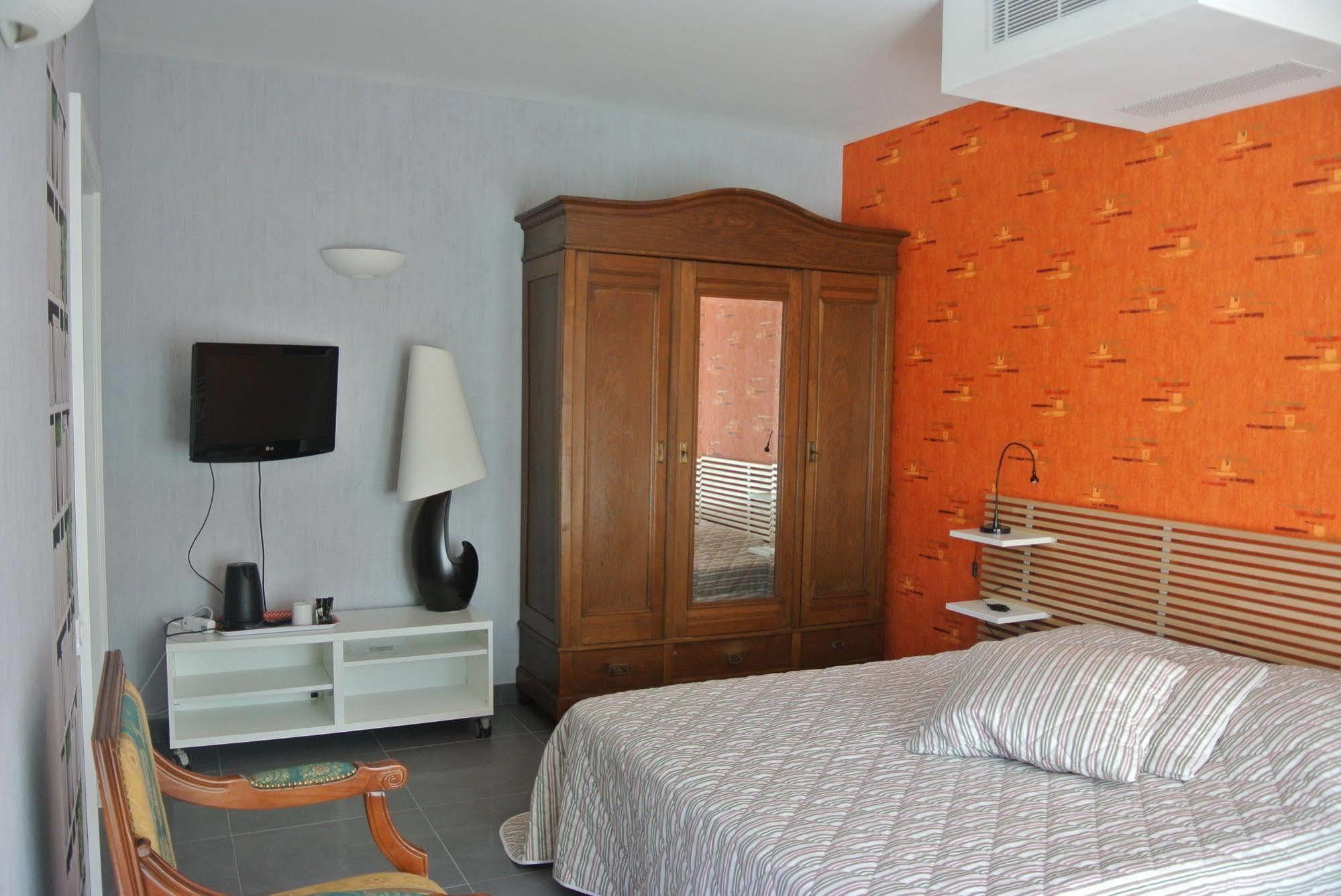 Couette-café Clos Les Arpents Verts La Rochelle (Charente-Maritime)