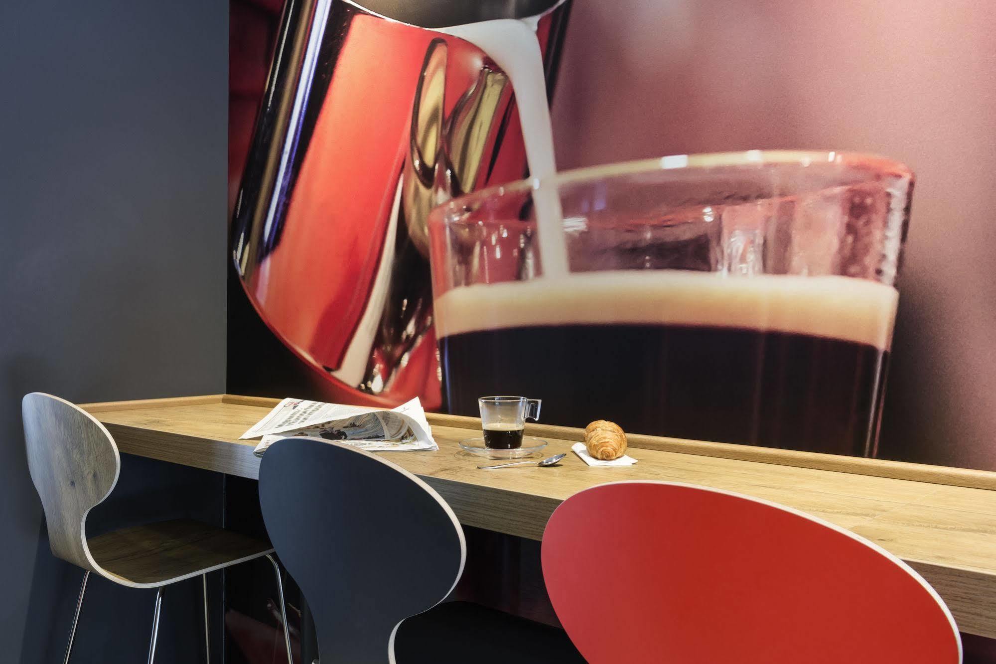 Ibis La Rochelle Centre Historique 3*