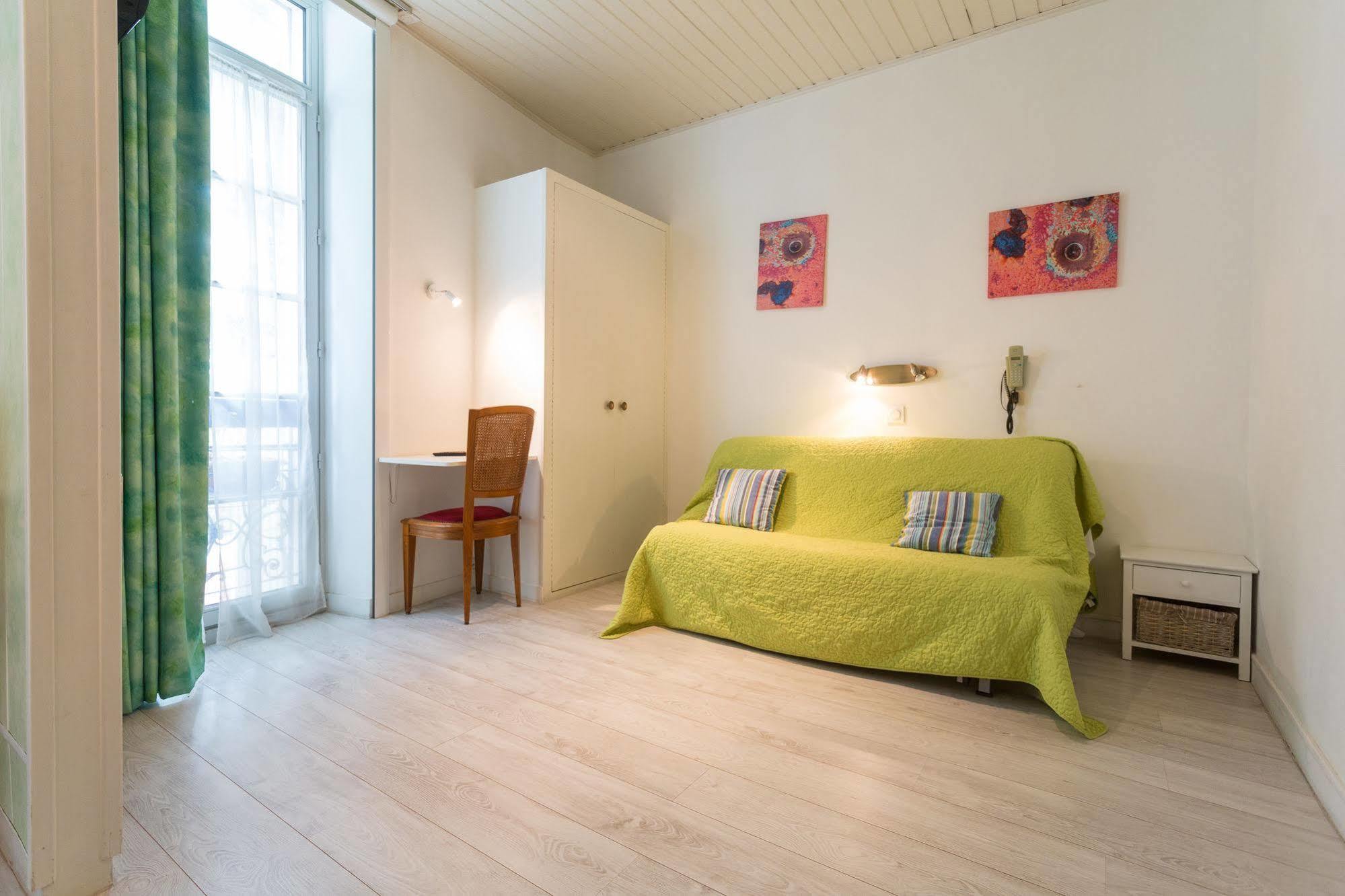 De Paris Hotel
