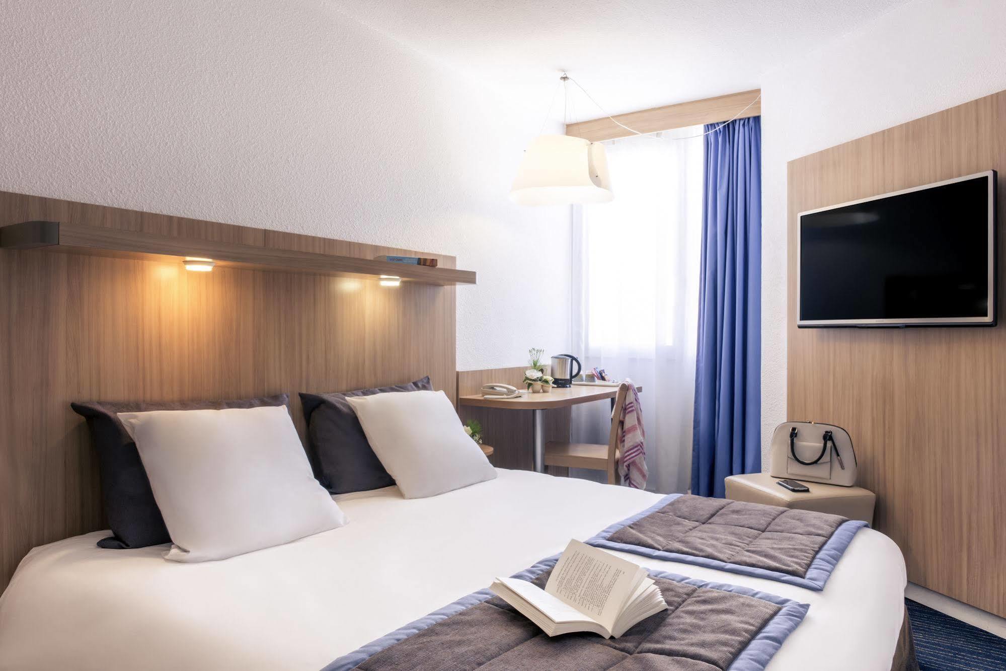 Mercure La Rochelle Vieux Port Sud Hotel 4*