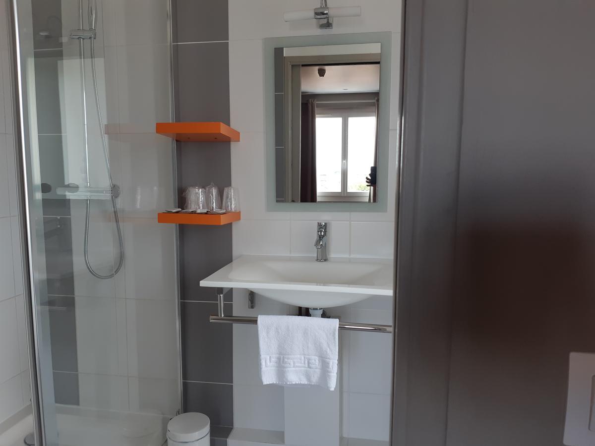 Savary 2* La Rochelle (Charente-Maritime)